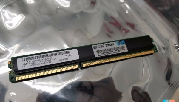 683806-001 A400 VLP SDRAM RDIMM 1G X 72 240-PIN CPU 8GB DDR3