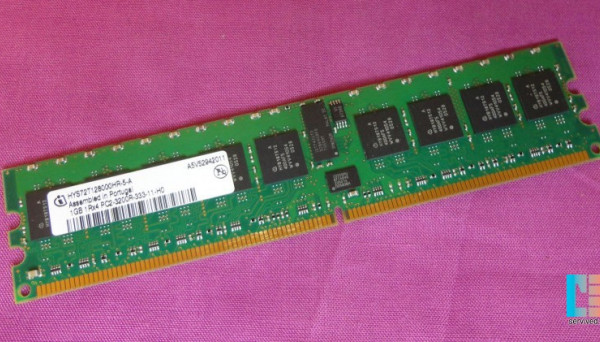 HYS72T128000HR-5-A 3200R 400 MHz RAM 1GB DDR2
