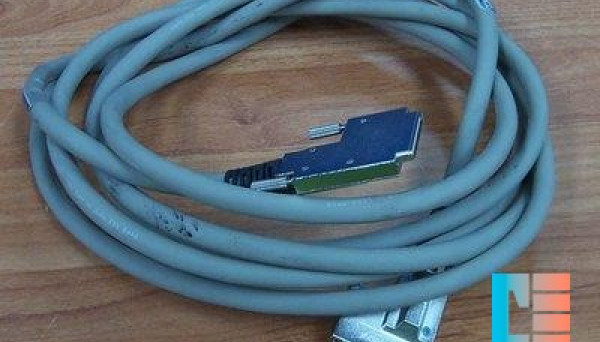332616-002 SCSI cable