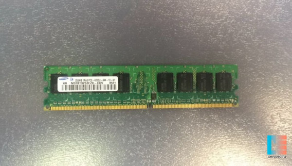 M378T3253FZ0-CD5 DDR2 533Mhz 256Mb PC2-4200U