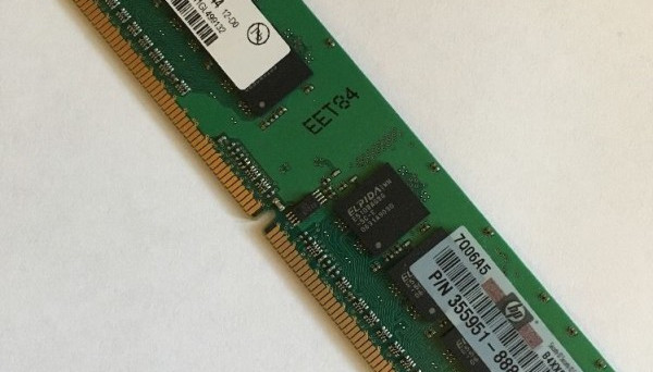 393393-001 DDR2 Desktop Memory Module 512MB PC2-4200