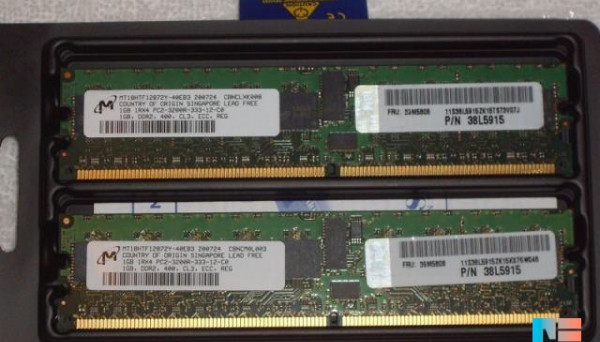 38L5915 Kit REG ECC PC2-3200 DDR2-400 21024Mb