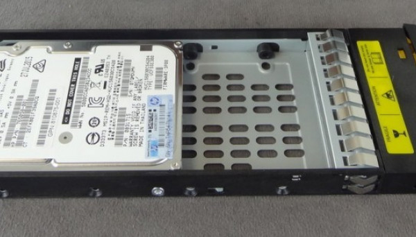 810875-001 2.5 8000 300GB SAS 15K 3PAR STORESERV